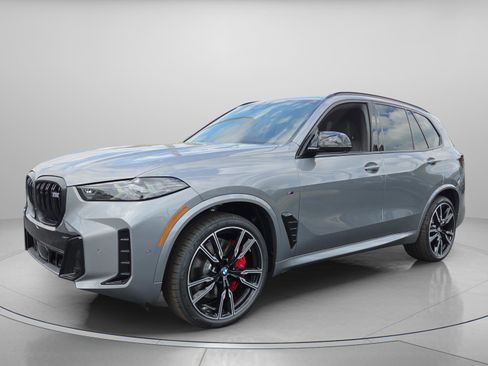 New 2026 BMW X5 M60i image 2