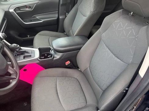 Used 2024 Toyota RAV4 XLE FWD image 24