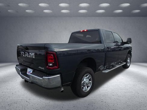 Used 2026 RAM 2500 Tradesman w/ Chrome Appearance Group AWD/4WD image 7