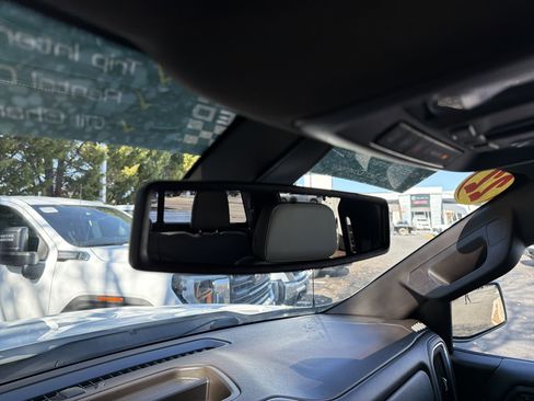 Used 2022 Chevrolet Silverado 1500 LTZ image 27