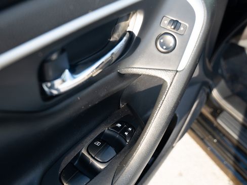 Used 2016 Nissan Altima 2.5 SR image 18