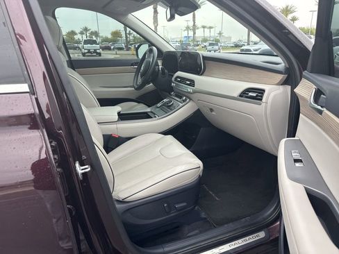 Used 2022 Hyundai Palisade Limited image 9