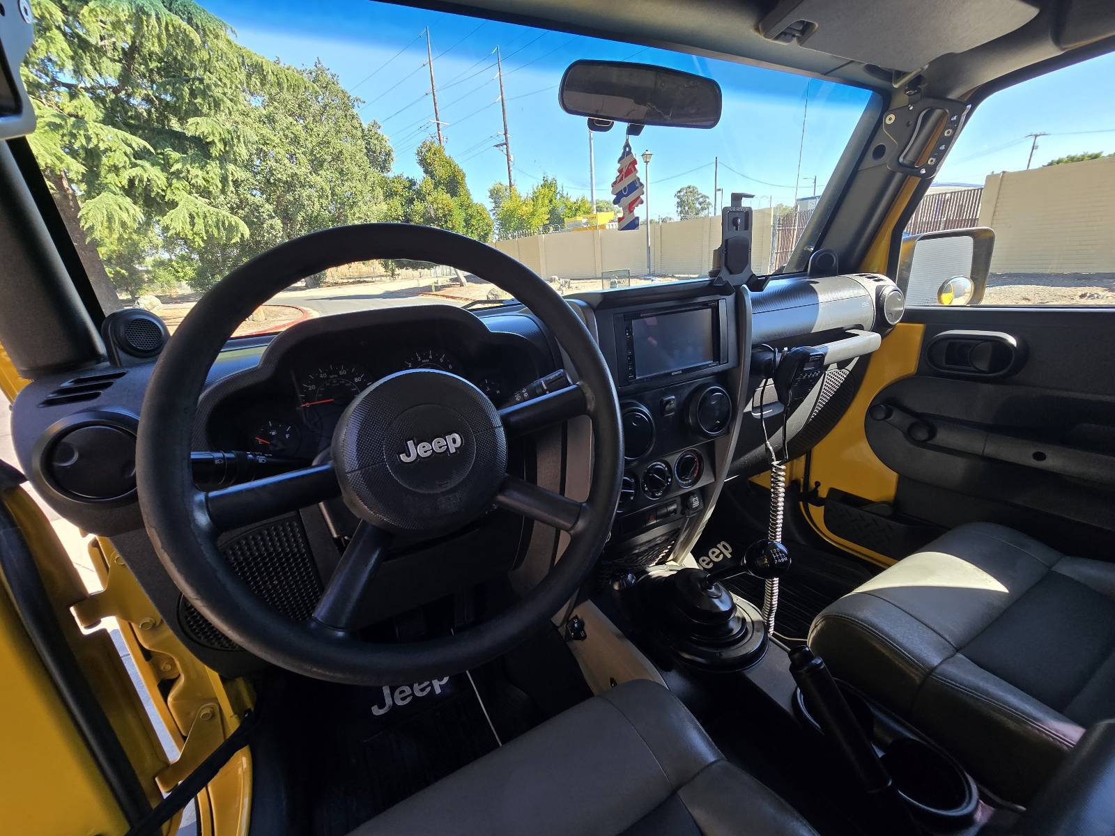 Used 2009 Jeep Wrangler X AWD/4WD image 17