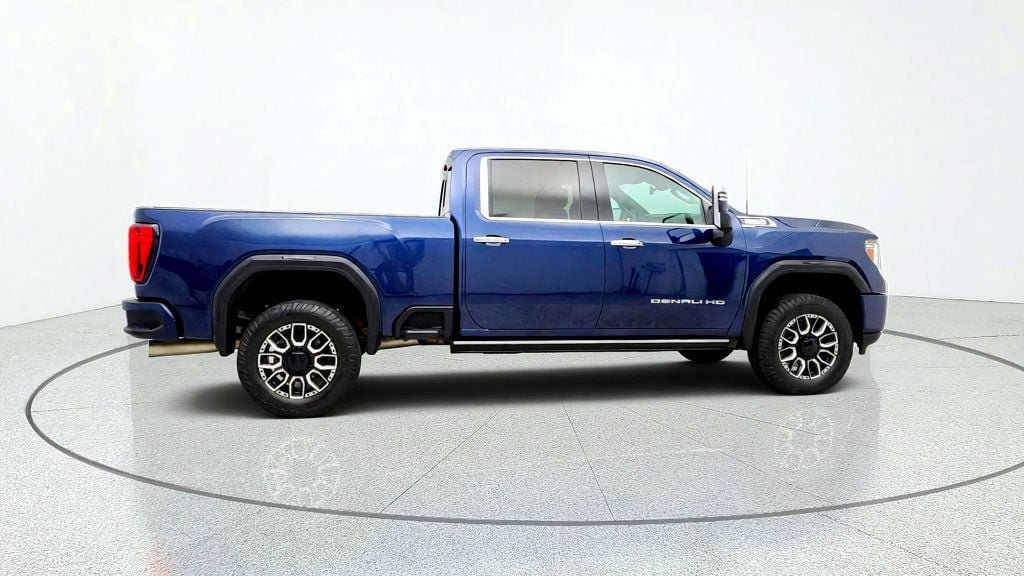 Used 2022 GMC Sierra 3500 Denali w/ Denali Ultimate Package AWD/4WD image 4