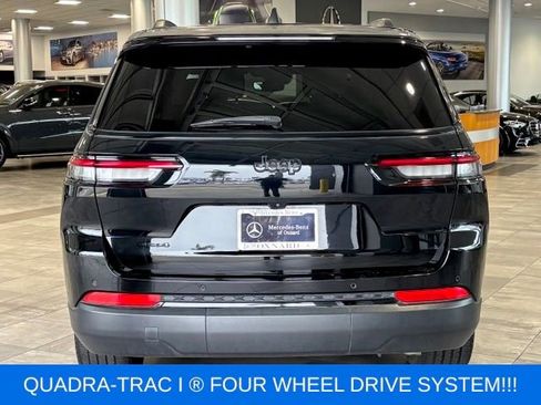 Used 2023 Jeep Grand Cherokee L Laredo AWD/4WD image 4
