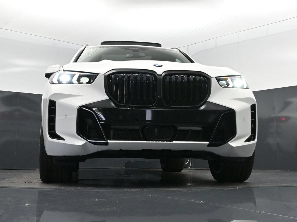 Used 2026 BMW X5 xDrive40i w/ M Sport Package AWD/4WD image 45