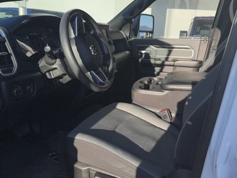 Used 2023 RAM 2500 Big Horn w/ Cold Weather Group image 2
