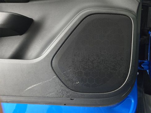 Used 2025 Chevrolet Blazer LT image 29