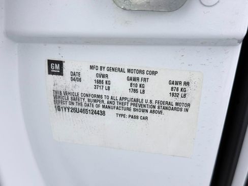 Used 2006 Chevrolet Corvette Coupe w/ Preferred Equipment Group image 40