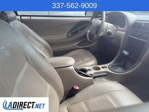 Used 2004 Ford Mustang Convertible image 9