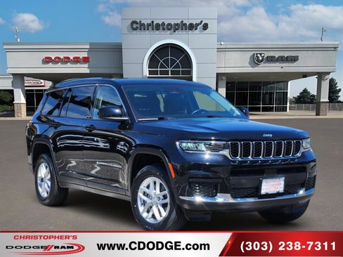 Used 2022 Jeep Grand Cherokee L Laredo w/ Luxury Tech Group I AWD/4WD image 1