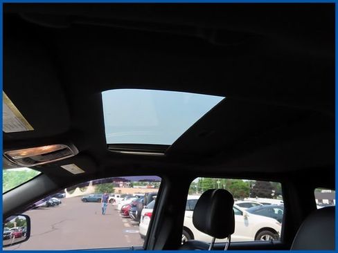 Used 2015 Jeep Grand Cherokee Altitude AWD/4WD image 14