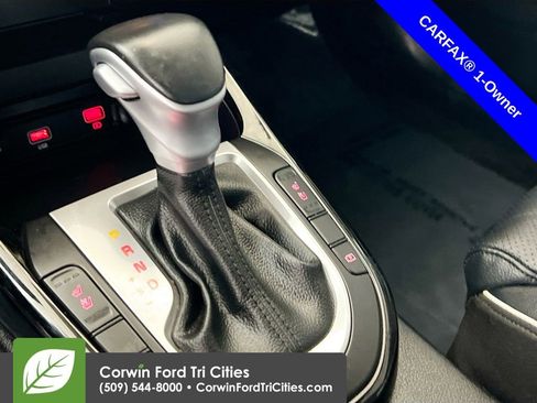 Used 2024 Kia Forte GT-Line w/ GT-Line Premium Package image 10