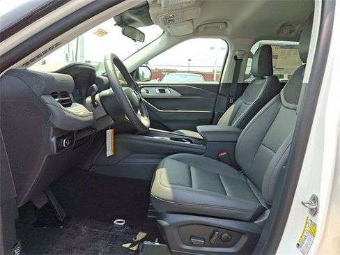 New 2025 Ford Explorer Active w/ Active Comfort Package image 6
