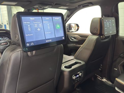 Used 2021 GMC Yukon AT4 w/ Rear Media and Nav Package AWD/4WD image 14