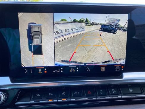 Used 2025 GMC Sierra 1500 SLT w/ SLT Premium Plus Package AWD/4WD image 34