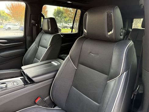 Used 2023 Cadillac Escalade ESV Sport image 28