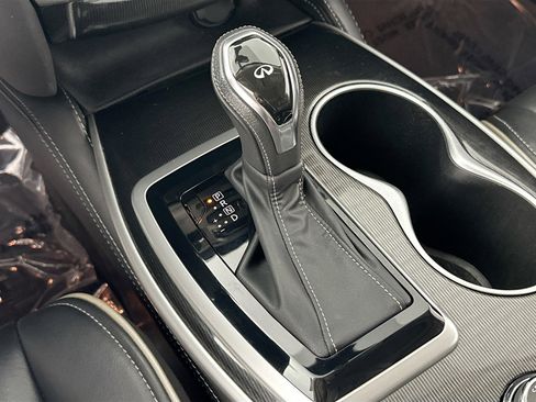 Used 2019 INFINITI QX60 Pure image 16