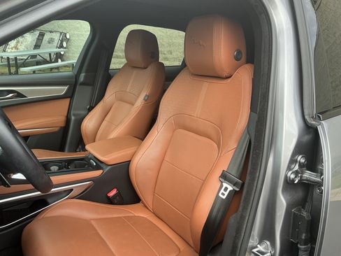 Used 2026 Jaguar F-PACE R-Dynamic S AWD/4WD image 16