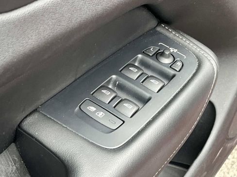 Used 2021 Volvo XC60 T5 Inscription image 21