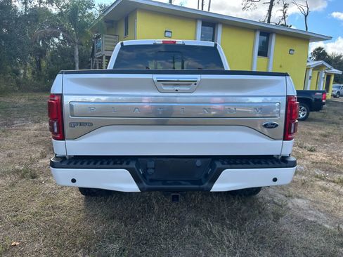 Used 2017 Ford F150 Platinum w/ Equipment Group 701A Luxury image 5