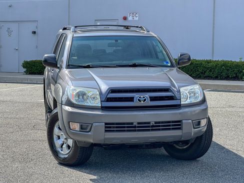 Used 2003 Toyota 4Runner SR5 AWD/4WD image 6