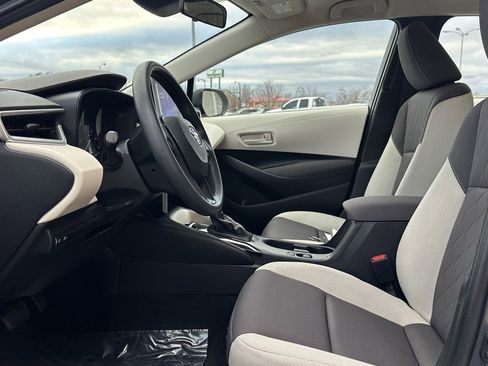 Used 2023 Toyota Corolla LE image 8