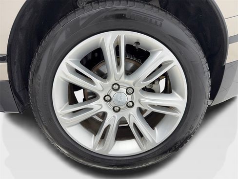 Used 2023 Land Rover Range Rover Velar R-Dynamic S image 54