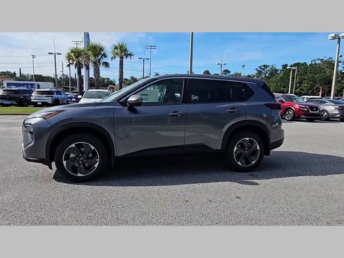 New 2026 Nissan Rogue SV image 25