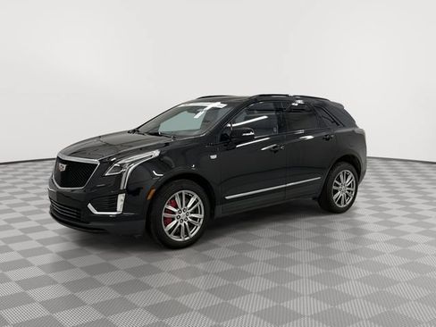Certified 2022 Cadillac XT5 Sportv w/ LPO, Floor Liner Package AWD/4WD image 5
