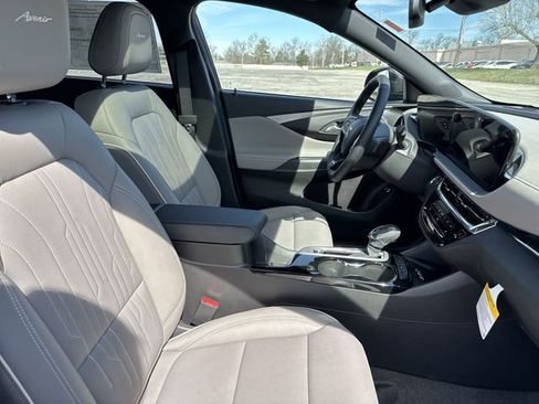 New 2026 Buick Envista Avenir image 24