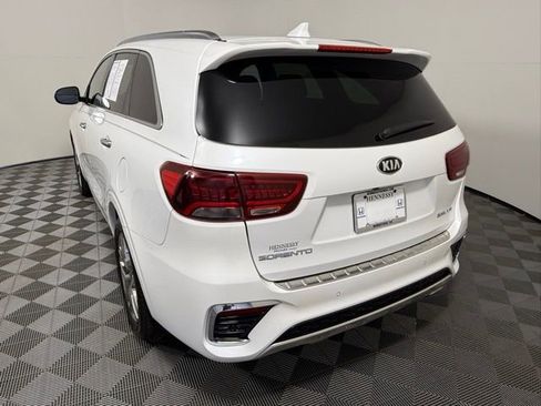 Used 2019 Kia Sorento SX image 4