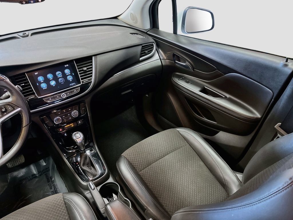 Used 2020 Buick Encore Preferred AWD/4WD image 21
