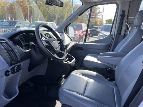Used 2018 Ford Transit 350 XL image 7