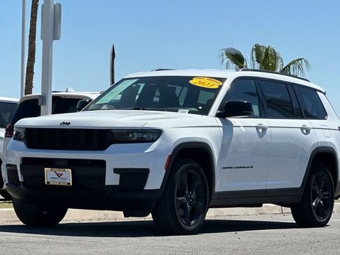 Certified 2023 Jeep Grand Cherokee L Laredo AWD/4WD image 8