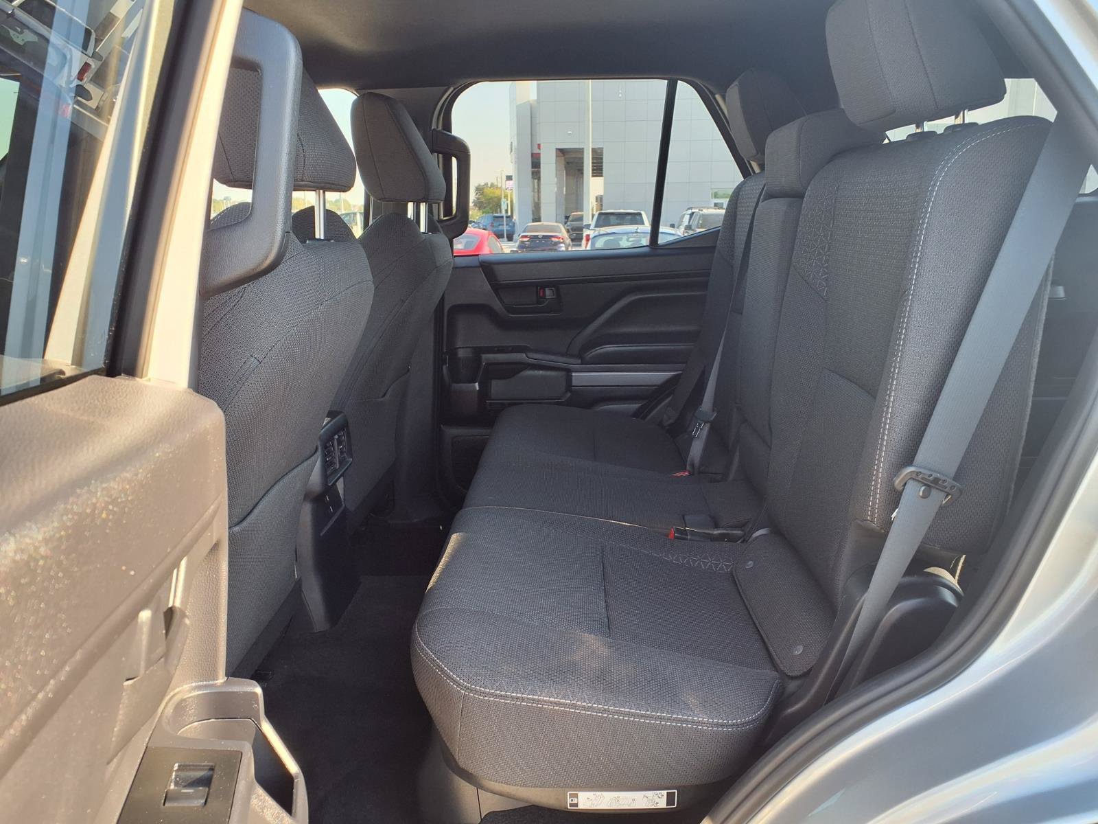 Used 2025 Toyota 4Runner SR5 AWD/4WD image 26