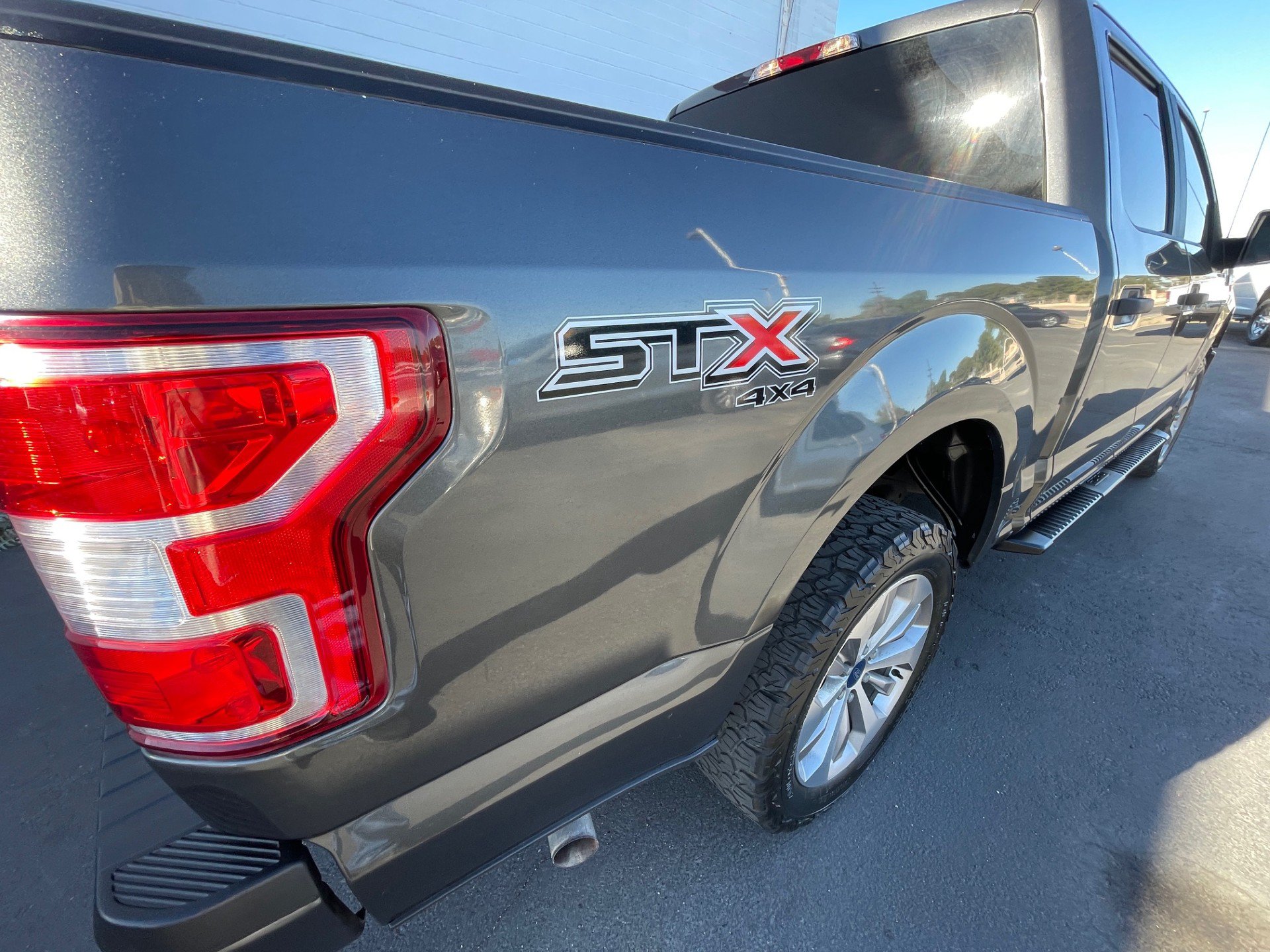 Used 2018 Ford F150 XL w/ Equipment Group 101A Mid AWD/4WD image 12