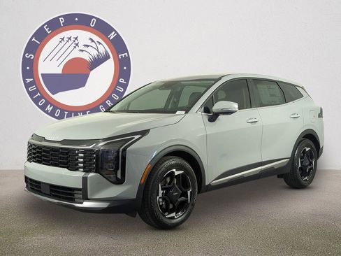 New 2026 Kia Sportage EX image 2