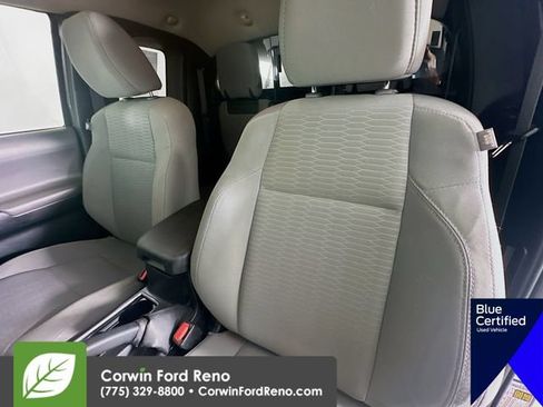 Used 2017 Toyota Tacoma SR AWD/4WD image 22