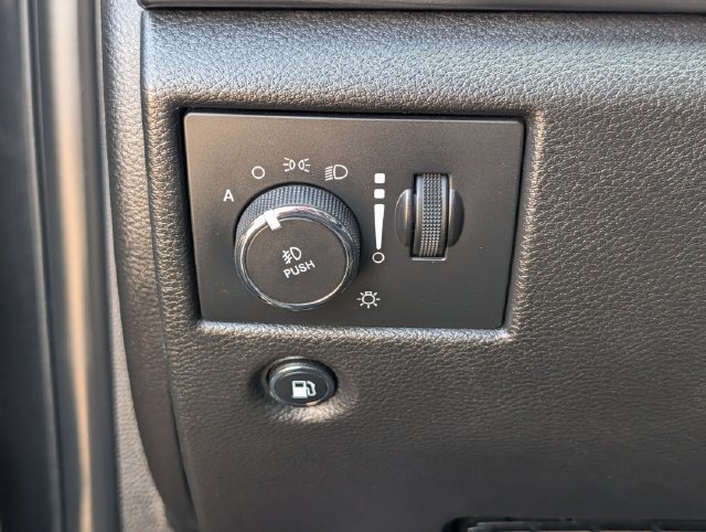 Used 2021 Jeep Grand Cherokee Laredo X RWD image 21