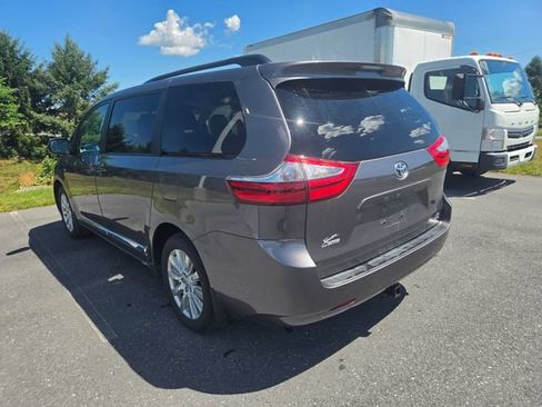 Used 2017 Toyota Sienna LE w/ Protection Package AWD/4WD image 13
