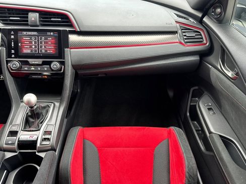 Used 2018 Honda Civic Type R image 30