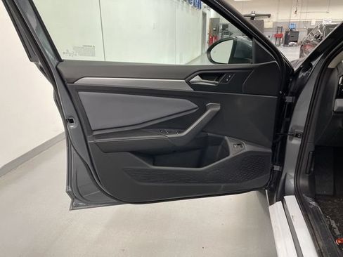 New 2026 Volkswagen Jetta SE FWD image 25