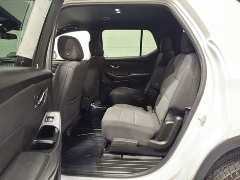 Certified 2023 Chevrolet Traverse LT w/ LPO, Floor Liner Package image 10