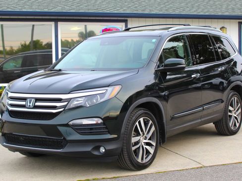 Used 2016 Honda Pilot Elite image 1