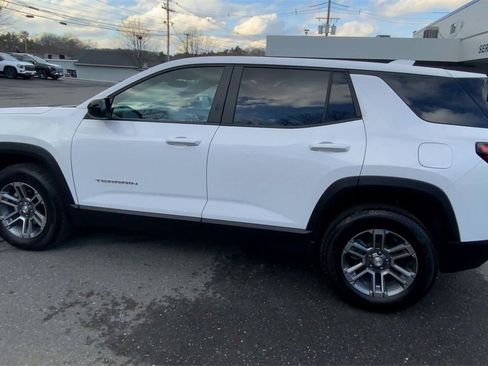 Used 2025 GMC Terrain Elevation image 6