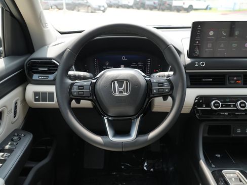 New 2026 Honda Pilot image 23