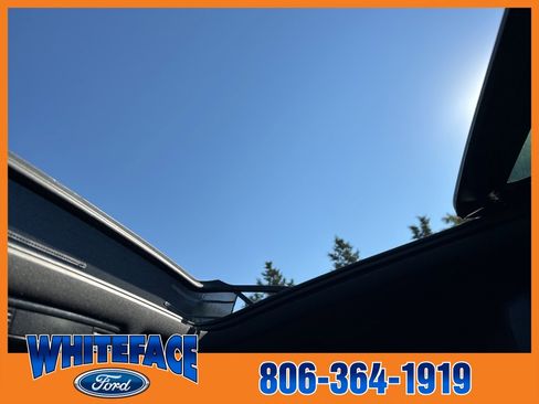 Used 2022 Volkswagen Tiguan SE R-Line image 32