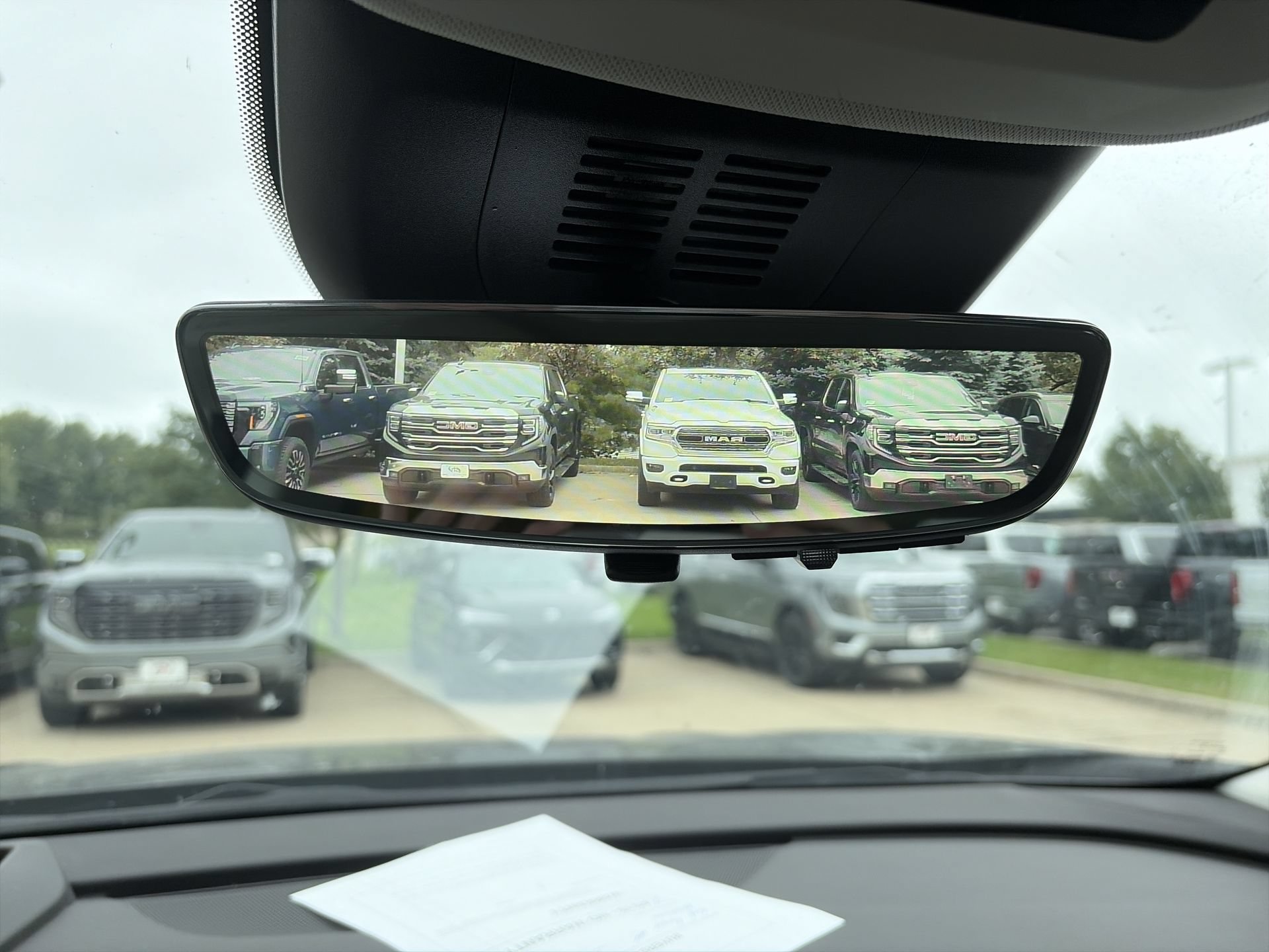 Used 2024 Buick Envision Avenir AWD/4WD image 36