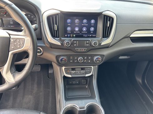 Used 2024 GMC Terrain SLT AWD/4WD image 22